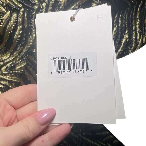 Mac Duggal Black Gold Brocade Flutter Sleeve Gown Dress Size 2 Style 21063 NWT - Picture 3 of 8